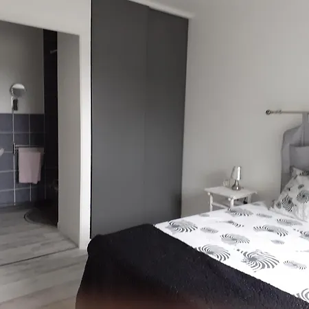 Duplex Dernier Etage Terrasse Sud 8mn A Pied Апартаменты Ла-Боль-Эскублак